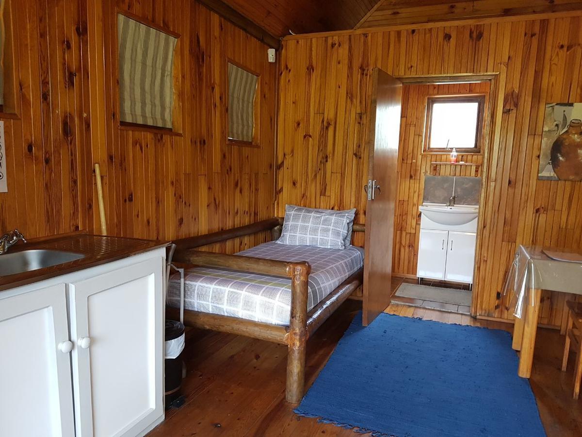 Mountain Breeze Log Cabins Стормсривер Экстерьер фото